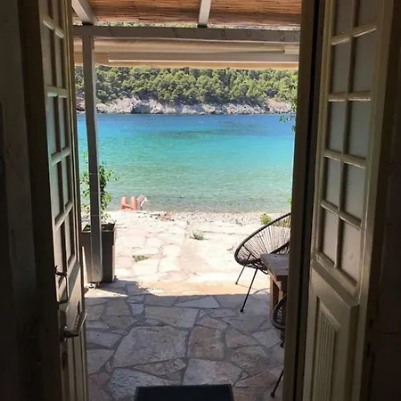 公寓 Assos Sea Front